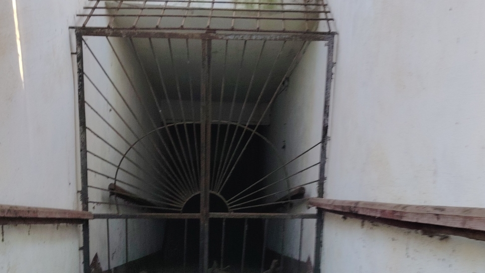 В бомбо - убежище