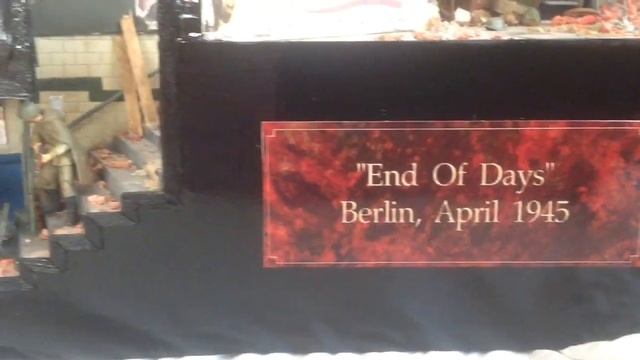 Miniart Model Street Diorama 'End of Days' - Berlin '45 смотреть онлайн