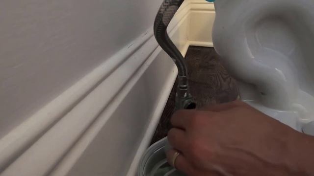 Toilet shut-off valve not closing | stem replacement смотреть онлайн
