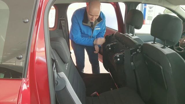 "Od ręki" Dacia LODGY Stepway dCi 115 7 m. g. 2021. Prezentują Mariusz Rataj & Maciej Kukiełka. смотреть онлайн