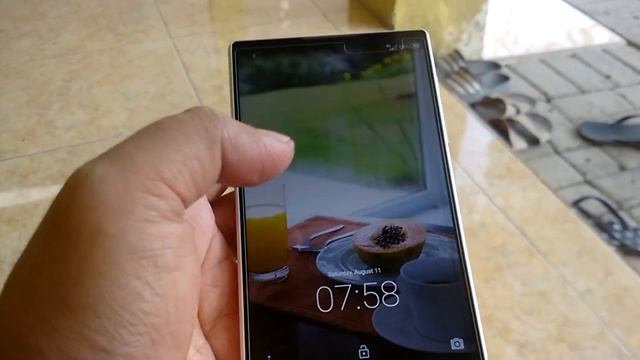 Hands On Sharp Aquos Crystal 404sh / XX смотреть онлайн