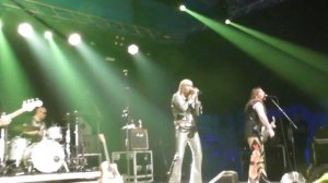 Ballroom Blitz, the Sweet Tribute Band - Fox on the run(Live)