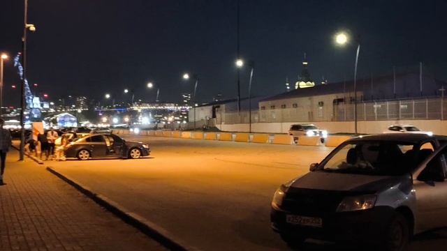 Ночная прогулка по Нижнему Новгороду. Почти Сириус. Только вместо моря река. смотреть онлайн