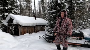 Вытаскиваю соболей. Делаю окно. Дрова. Рассказ.