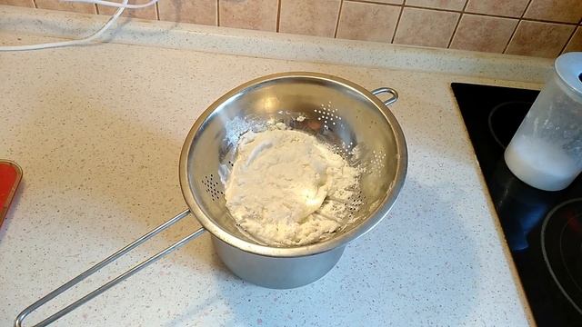 Сыр творожный из кефира. Проверка рецепта. смотреть онлайн