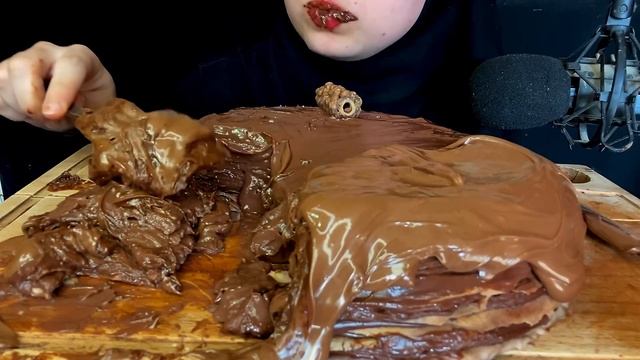 🍫ASMR ULTIMATE NUTELLA CHOCO CREPE CAKE누텔라 초콜릿 크레페 케이크 花生醬 巧克力可麗餅蛋糕 ヌテラ, チョコレートクレープケーキMUKBANGنوتيلا смотреть онлайн