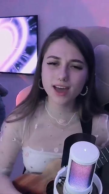 Пукает на укулеле | twitch.tv/enotikmnya #Twitch #enotikmnya #твичстрим смотреть онлайн