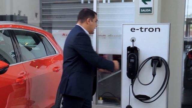 Con un sistema de recarga innovador смотреть онлайн