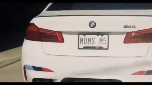 BMW M5 mit M Performance Parts смотреть онлайн