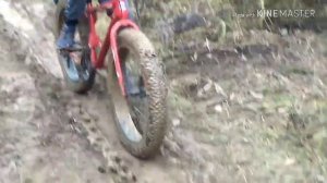 Фэтбайк по грязи