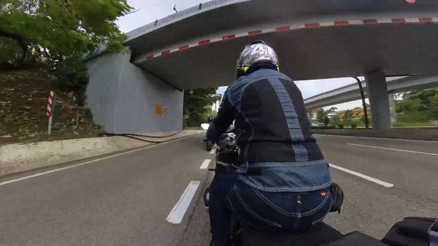 2023 BMW R1250RS - Sri Hartamas to Brick & Bread, KL with 2023 BMW F900XR смотреть онлайн