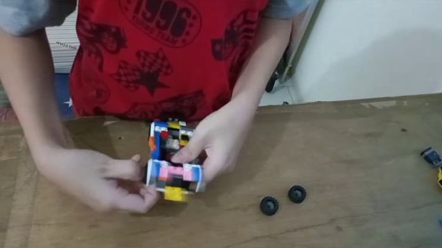 Cara bikin Bugatti Divo Grand Sport dengan Lego смотреть онлайн
