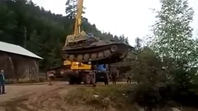 Танк перевесил кран смотреть онлайн