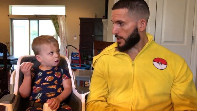 Fun Size Review: Great Value's Raspberry Filled Powdered Donuts