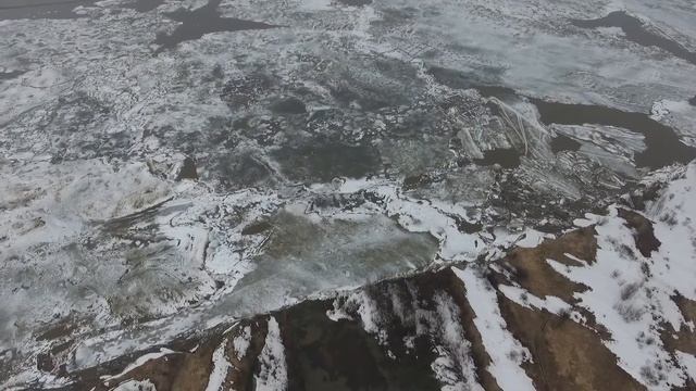 р. Обь 11.04.2017 в створе перехода