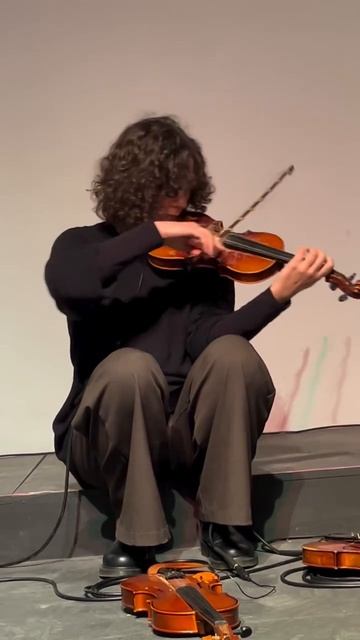 Что тут происходит?🎻 смотреть онлайн