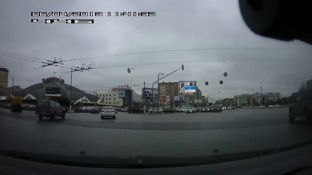 Блондинка на джипе смотреть онлайн