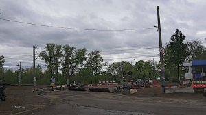 RailWay crossing. E-locomotive & container train. Two Diesel Loco / Поезда на жд переезде. Хабаровс