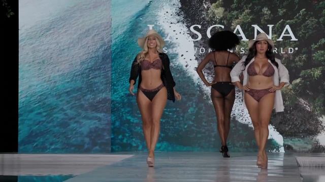 Замедленная постановка Красивая девушка в бикини или нижнем белье. смотреть онлайн