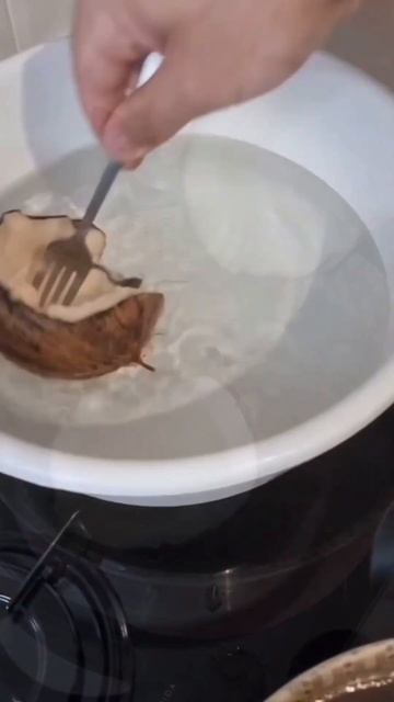 🥥 ЗАЧЕМ УПОТРЕБЛЯТЬ КОКОСОВЫЙ ОРЕХ и как отделить мякоть от скорлупы? Кокосовая стружка в кулинарии