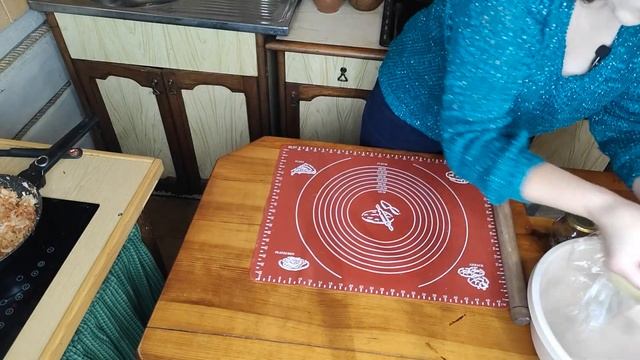 Пиріжки Верзере з картоплею та капустою, пісні пиріжки на Багату вечерю і не тільки