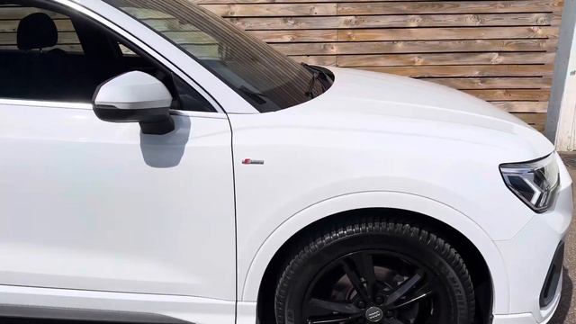 2020 (70) Audi Q3 TFSI CoD S Line смотреть онлайн