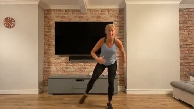 LOW IMPACT WORKOUT / FB LIVE смотреть онлайн