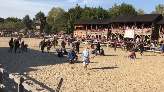 Шарухань vs Айна Бера, 1 сход смотреть онлайн