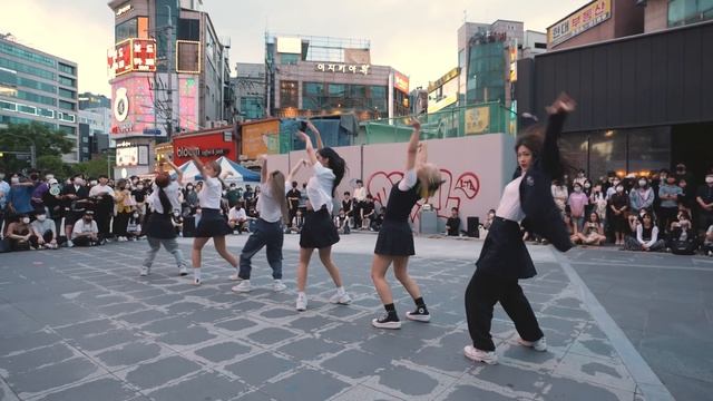 [여기서요?] 비아이 B.I - BTBT (SCHOOL LOOK Ver.) | 커버댄스 Dance Cover @20220903 신촌 버스킹