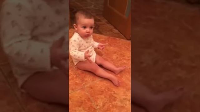 Малышка ругается) смотреть онлайн