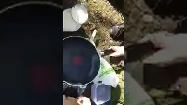 Жарим блины на природе смотреть онлайн