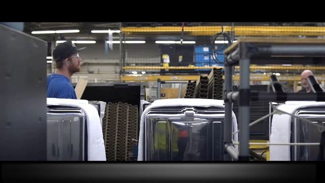 Sustainability & Efficiency with IoT EcoStruxure at Whirlpool | Schneider Electric смотреть онлайн