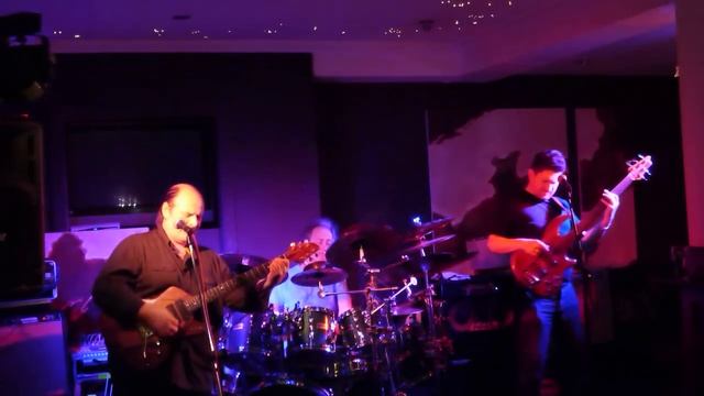 Five Miles Above - Be S#arp (Dave Bronze) смотреть онлайн