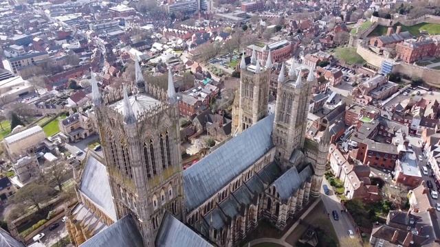 manual manoeuvres on DJI Mini2 смотреть онлайн