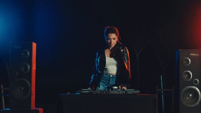 Zeynep Bastık - Şahaneyim