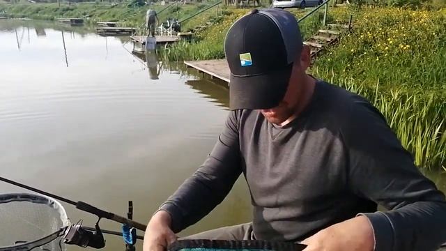 Вечер на глиняном берегу.