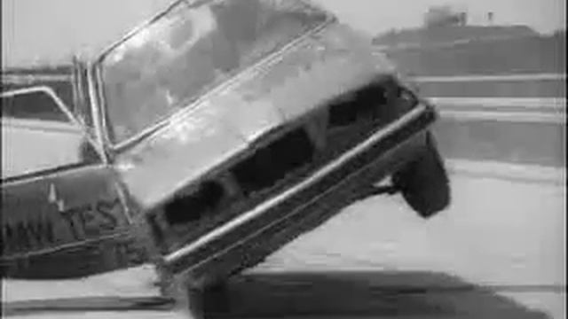 Crashtest BMW e21 - 1975 смотреть онлайн