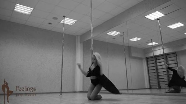 Дарья Мандрик, Feelings Pole Studio