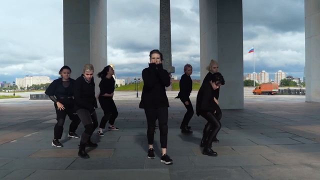 [K-POP IN PUBLIC ONE TAKE] STRAY KIDS - VOICES Dance Cover by ZONE смотреть онлайн