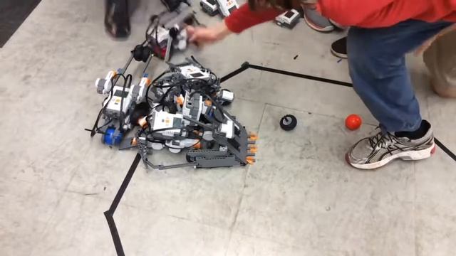 Lego EV3 Robot Sumo Wrestling BattleBots Challenge