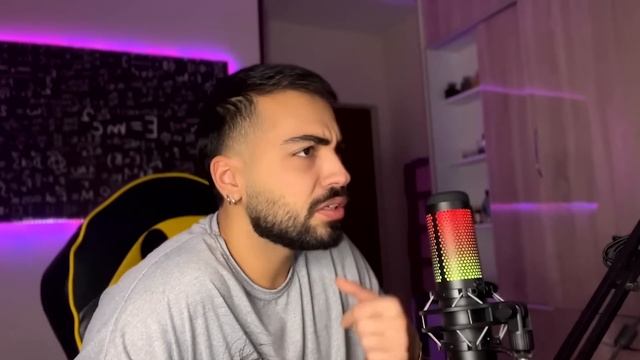 مینی چت 🔹 بالاخره اعتراف کرد لاشیه 🤣 Mini chat смотреть онлайн