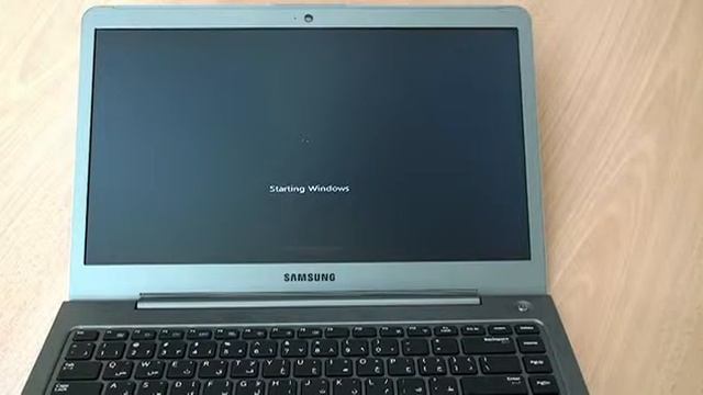 10 Days With The Samsung Notebook 530U4B-S01 (Day 3 - Specifications)