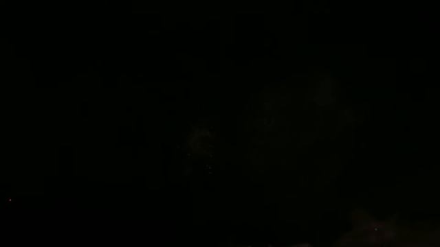 Салют HI.mp4 смотреть онлайн