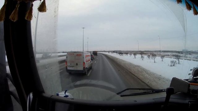 СТИЛЬ ЕЗДЫ ЗИМОЙ на БОЛЬШЕГРУЗЕ | ЗАСТРЯЛ НА БОЛЬШЕГРУЗЕ в снегах ..... | ИДЕМ в гору на ЛЕСОВОЗЕ смотреть онлайн