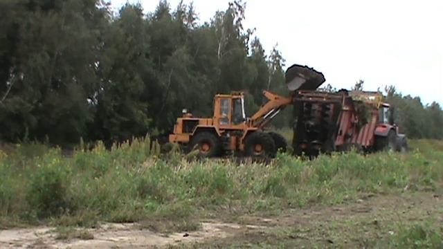 погрузка навоза на навозоразбрасыватель смотреть онлайн