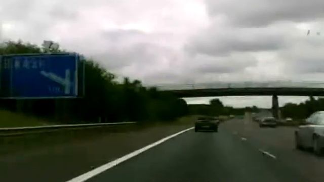 M40 between J 13 / 12 to the Heritage Motor Centre смотреть онлайн