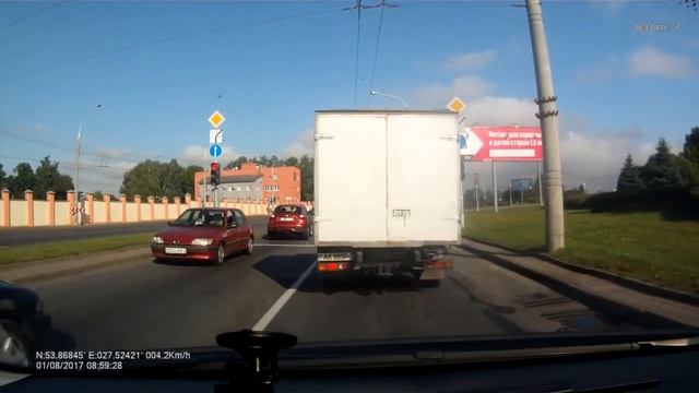 2017 08 01 08 59 Поворачивай к черту смотреть онлайн