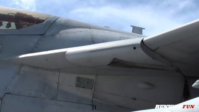 [普天間基地] EA-6B Prowler フライトライン 2013 смотреть онлайн