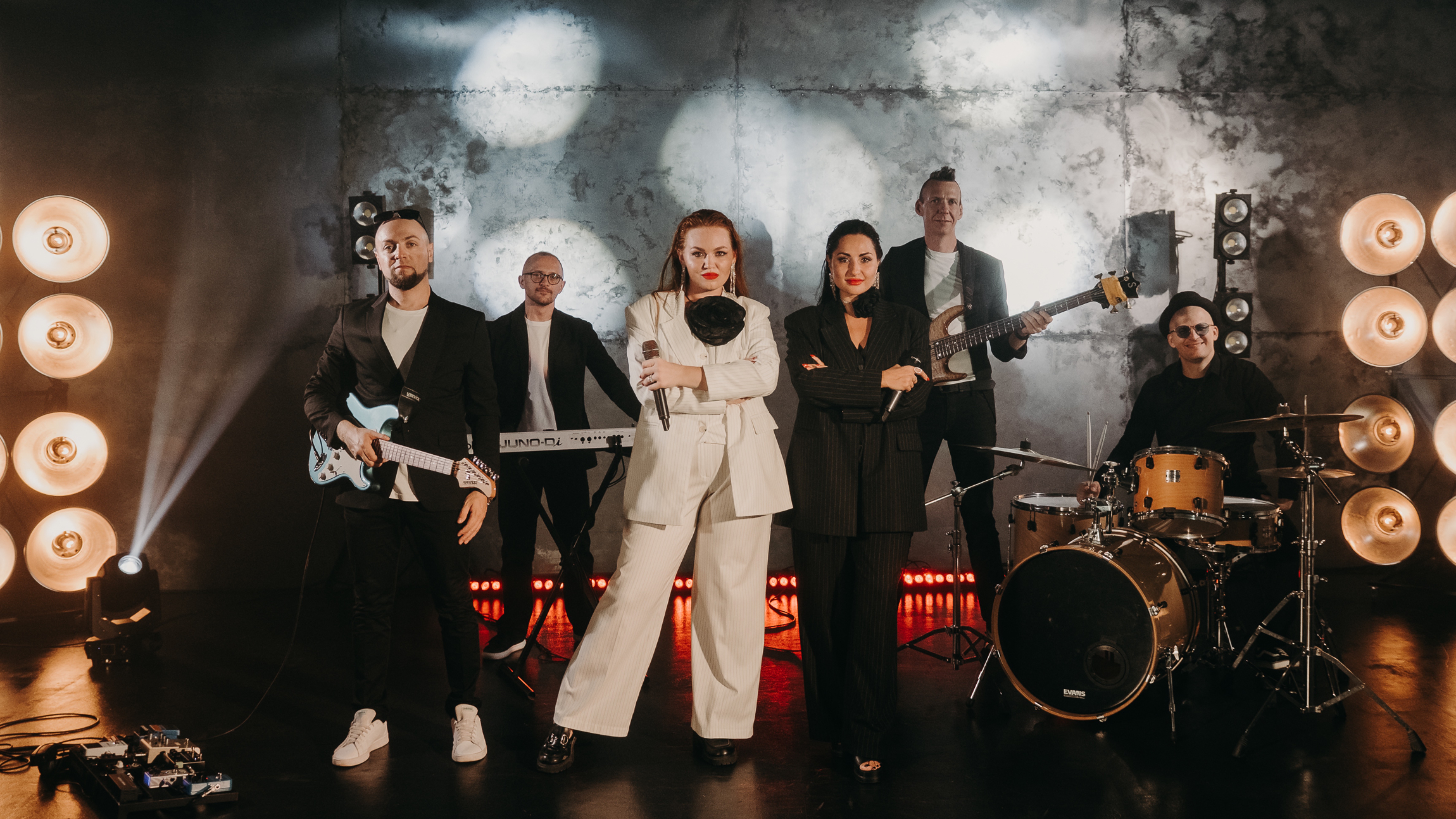 КАВЕР-ГРУППА | LA-LA BAND - ПРОПАДАЮ Я (Любовь Успенская cover) смотреть онлайн