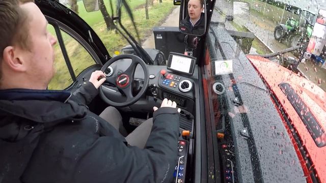 NewAG XL - Inside the cab - EN смотреть онлайн